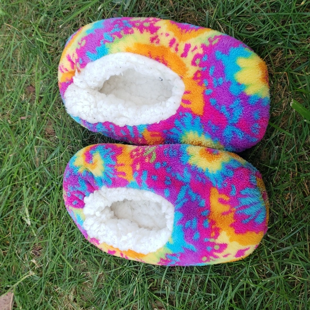 Tie dye slippers kids Small Roughly 10 Or 11 Little Kids